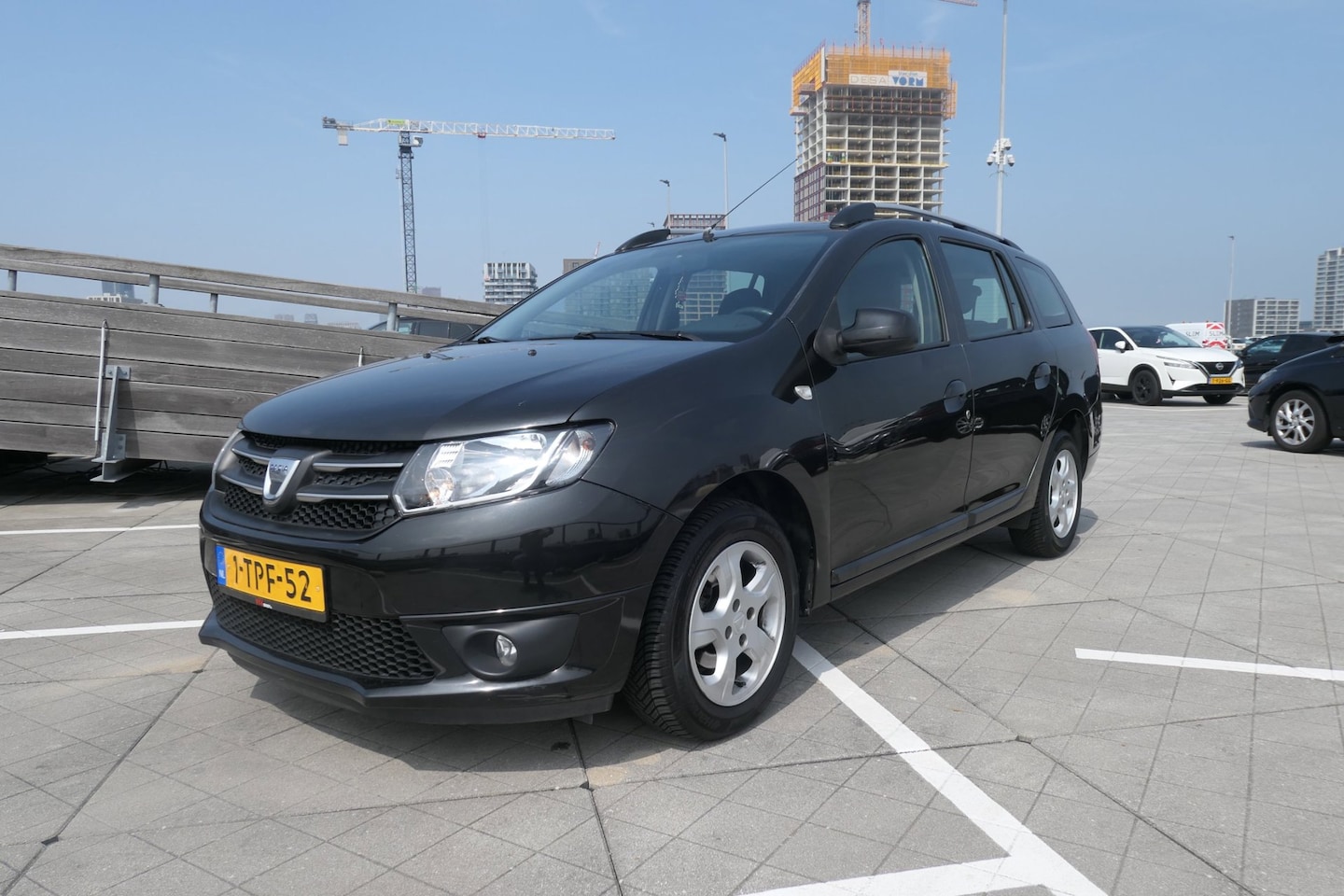 Dacia Logan MCV - 0.9 TCe Prestige Apk/Airco/Cruise/Nap/Boekjes/ - AutoWereld.nl