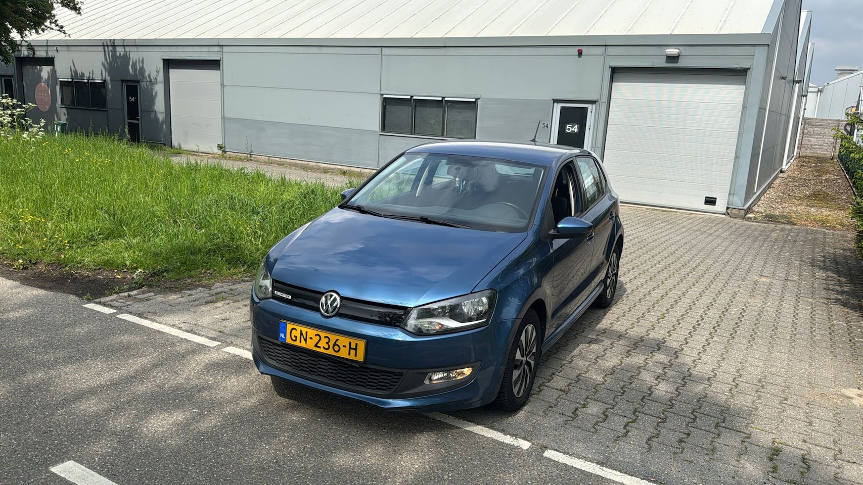 Volkswagen Polo - 1.4 TDI BlueMotion AIRCO NAVIGATIE BLAUW 2015 - AutoWereld.nl