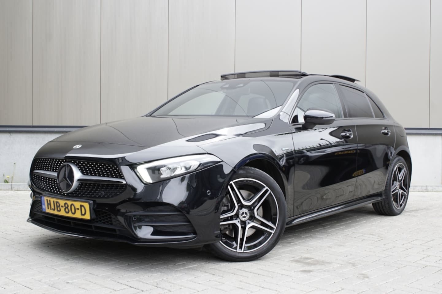 Mercedes-Benz A-klasse - 250 e Premium 250 e Premium - AutoWereld.nl