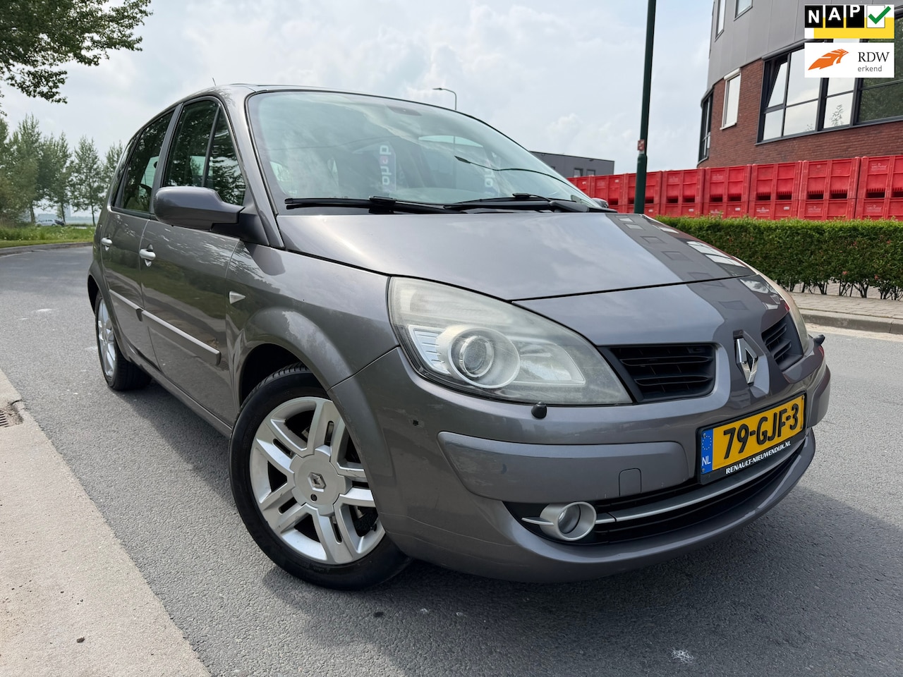 Renault Scénic - 2.0-16V Tech Line BJ 2009 AUTOMAAT,PANO, AIRCO/NAVI/TREKHAAK/ ZEER NETJES !!! - AutoWereld.nl