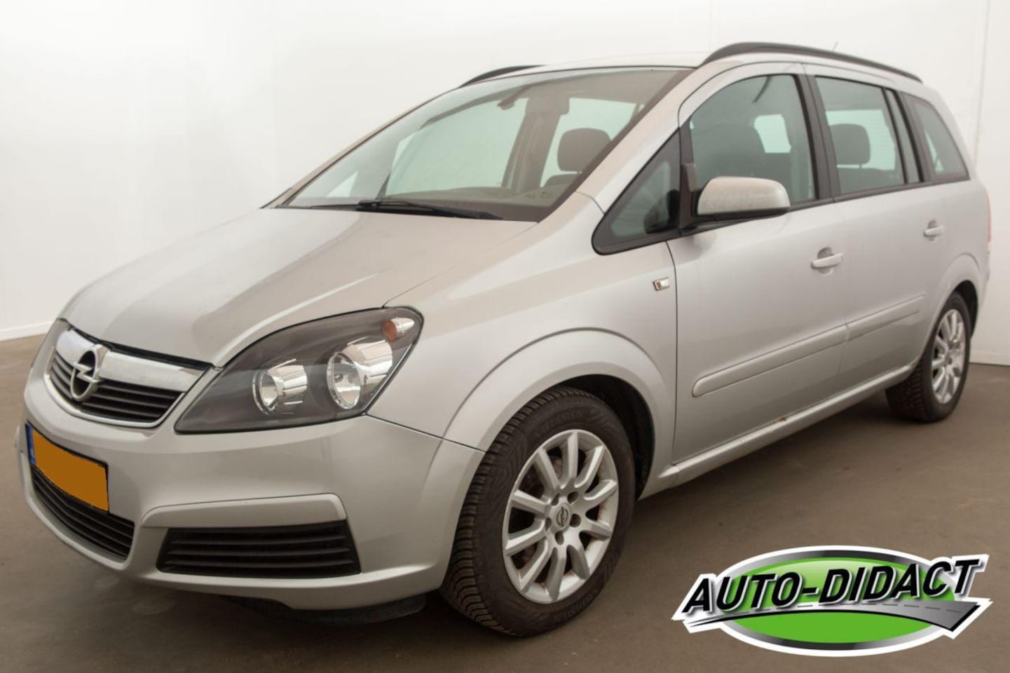 Opel Zafira - 1.8 Airco 7p. - AutoWereld.nl
