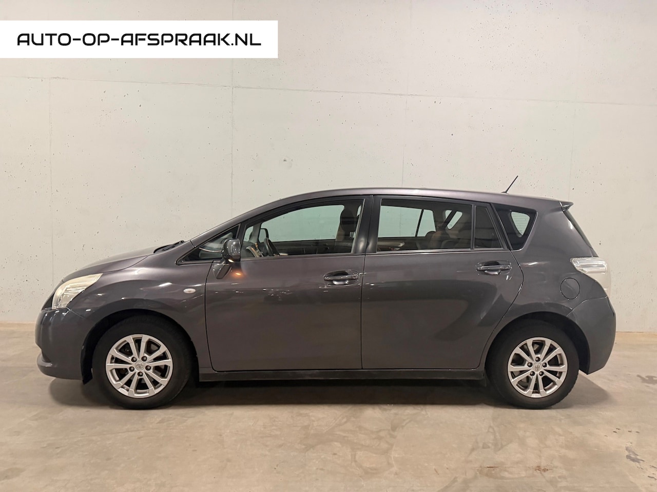 Toyota Verso - 1.8 VVT-i Pano 7p. Clima Trekhaak PDC - AutoWereld.nl
