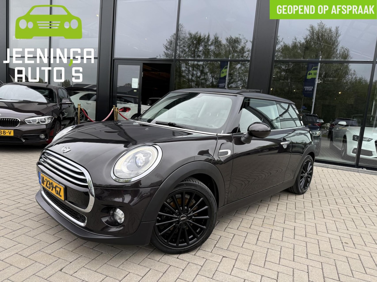 MINI Cooper - Mini 1.5 Chili Serious Business|Pano|Clima|Stoelverwarming - AutoWereld.nl