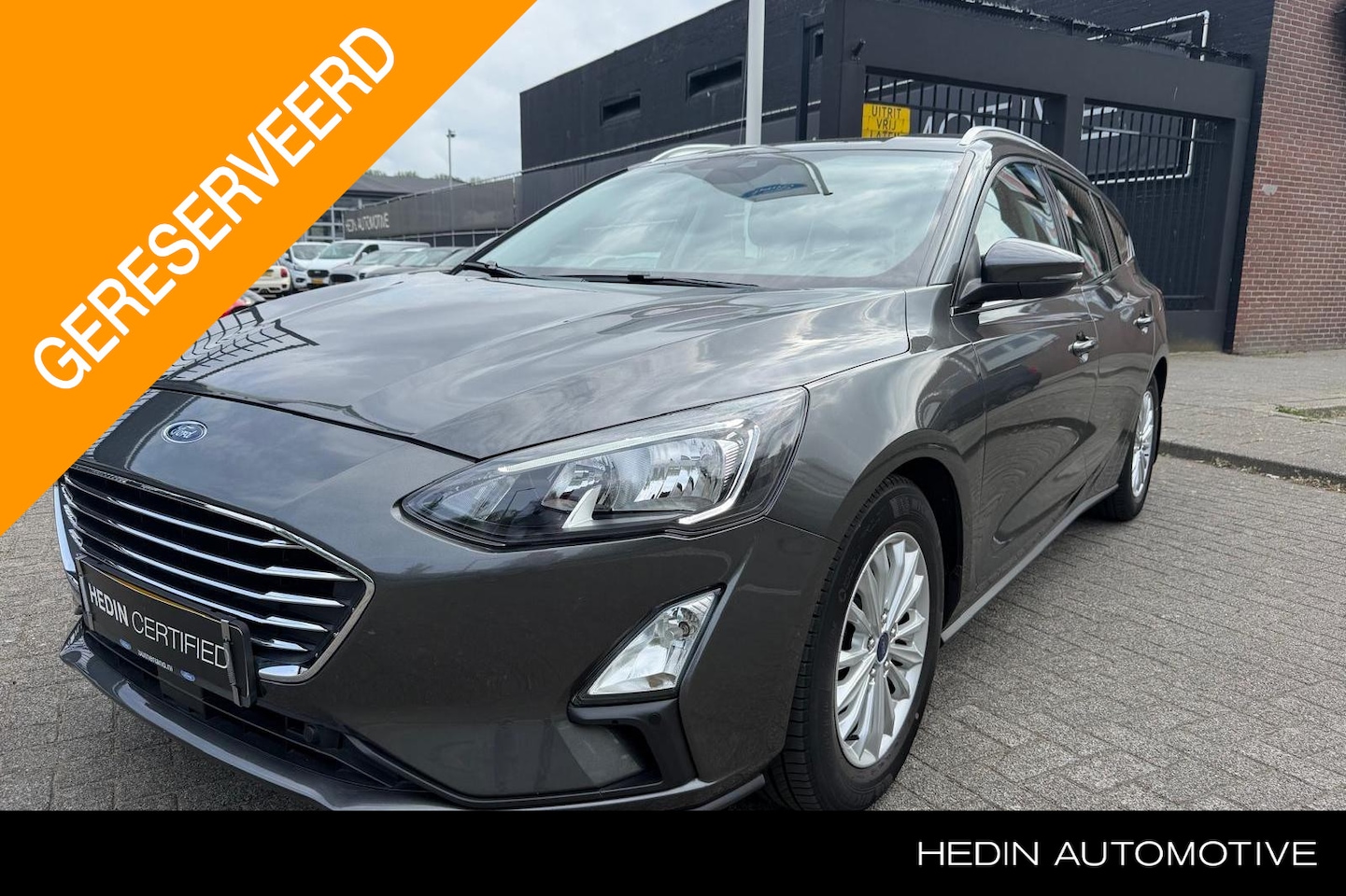 Ford Focus Wagon - 1.5 EcoBoost Titanium Business 150pk | Trekhaak afneembaar | Winter Pack - AutoWereld.nl