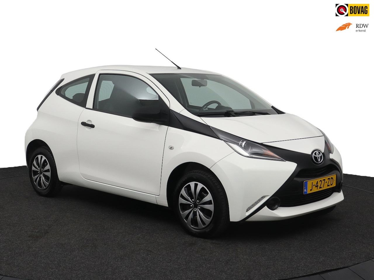 Toyota Aygo - 1.0 VVT-i x-play 1.0 VVT-i x-play - AutoWereld.nl