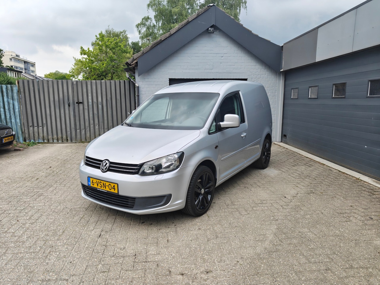 Volkswagen Caddy - 1.6 TDI 1.6 TDI,Airco,Navi,Trekhaak,Sportvelgen - AutoWereld.nl