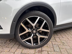 SEAT Arona - 1.0 TSI DSG Xcellence|Camera|App-Connect|Stoelver