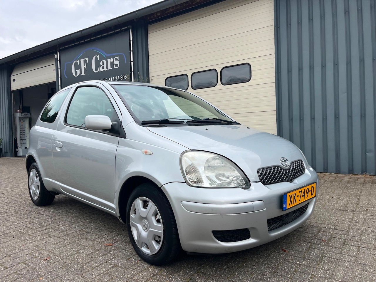 Toyota Yaris - 1.3 VVT-i Sol 2005 AUTOMAAT AIRCO 3D - AutoWereld.nl