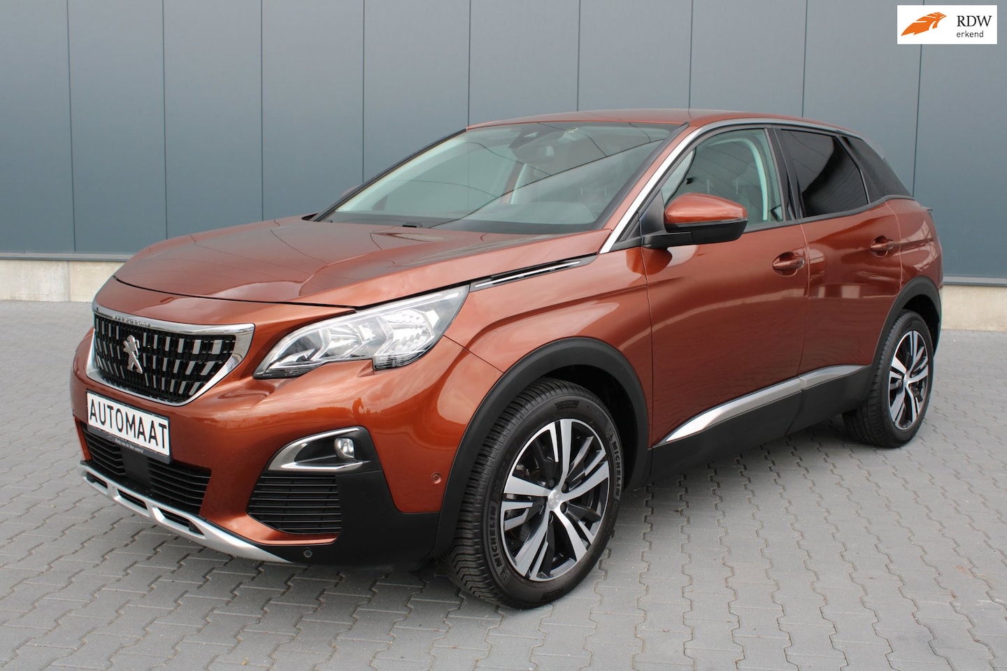 Peugeot 3008 - 1.2 PureTech Allure AUTOMAAt 1e EIGENAAR - AutoWereld.nl