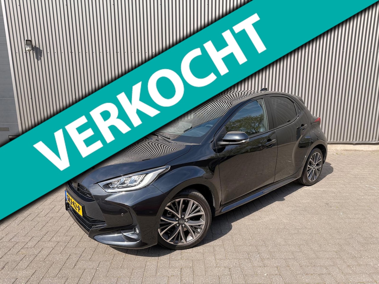 Toyota Yaris - 1.5 Hybrid 130 Executive 10 jaar garantie|Camera|PDC|Stoel/Stuur verwarming|Cruise control - AutoWereld.nl