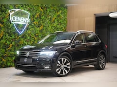 Volkswagen Tiguan - 2.0 TSI 4Motion R-Line / Trekhaak / 20 inch velgen / CarPlay