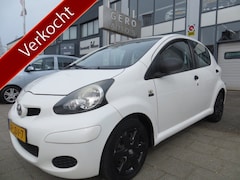 Toyota Aygo - 1.0-12V Access 5 deurs airco nw apk