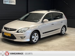 Hyundai i30 CW - 1.6 Automaat | Dealer onderhouden | NAP | Trekhaak | APK nieuw