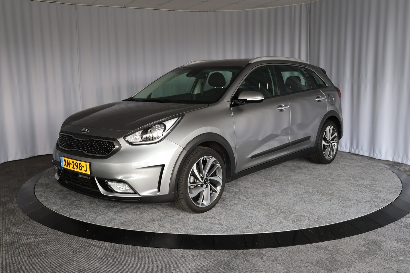 Kia Niro - 1.6 GDi Hybrid DynamicLine 1.6 GDi Hybrid DynamicLine, Carplay, Camera - AutoWereld.nl