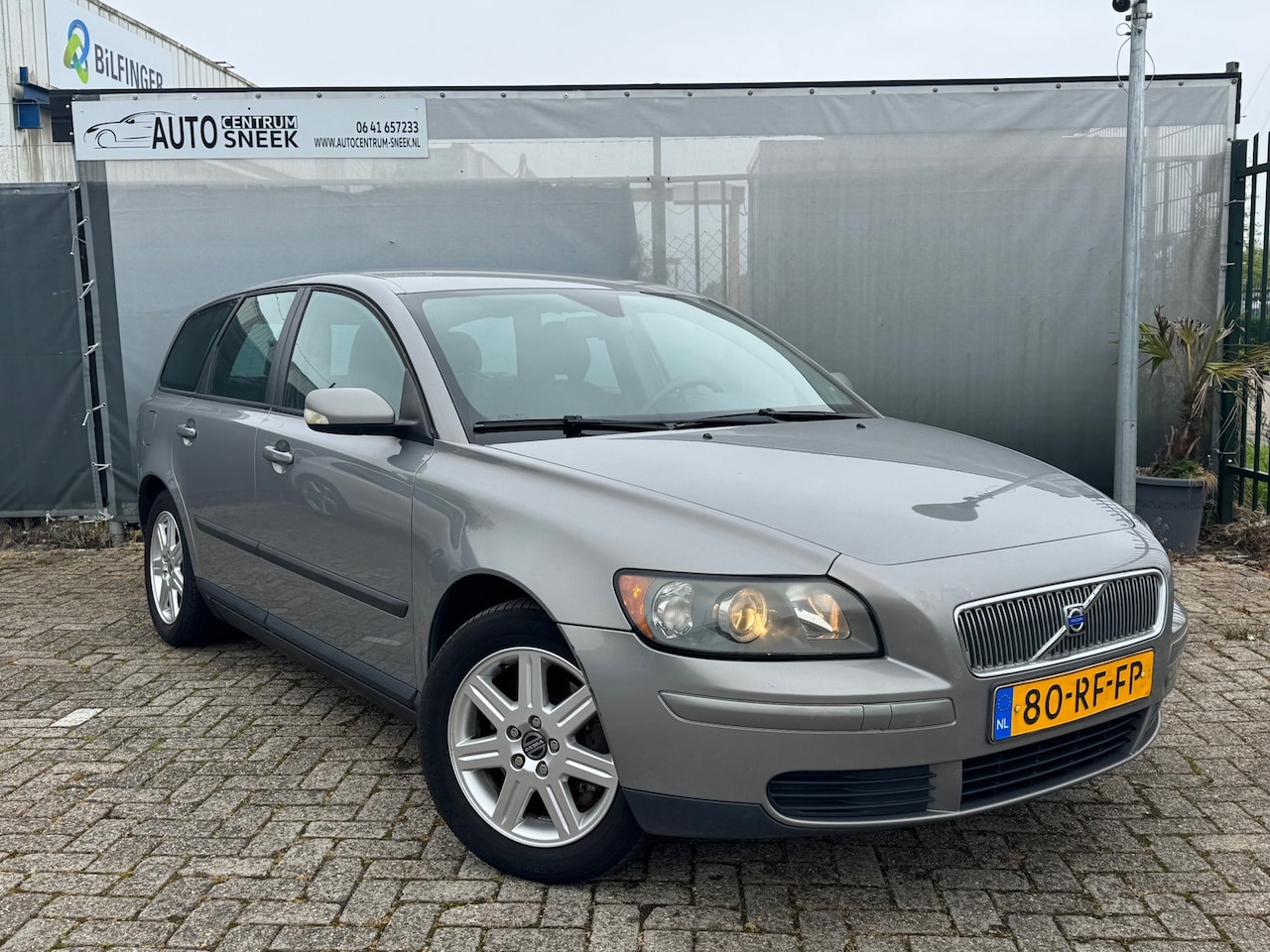 Volvo V50 - 2.4 AUT - Airco - Cruise - APK 02-27 - AutoWereld.nl