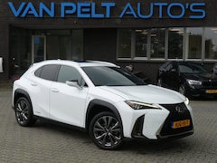 Lexus UX - 250h F Sport Line / PANO