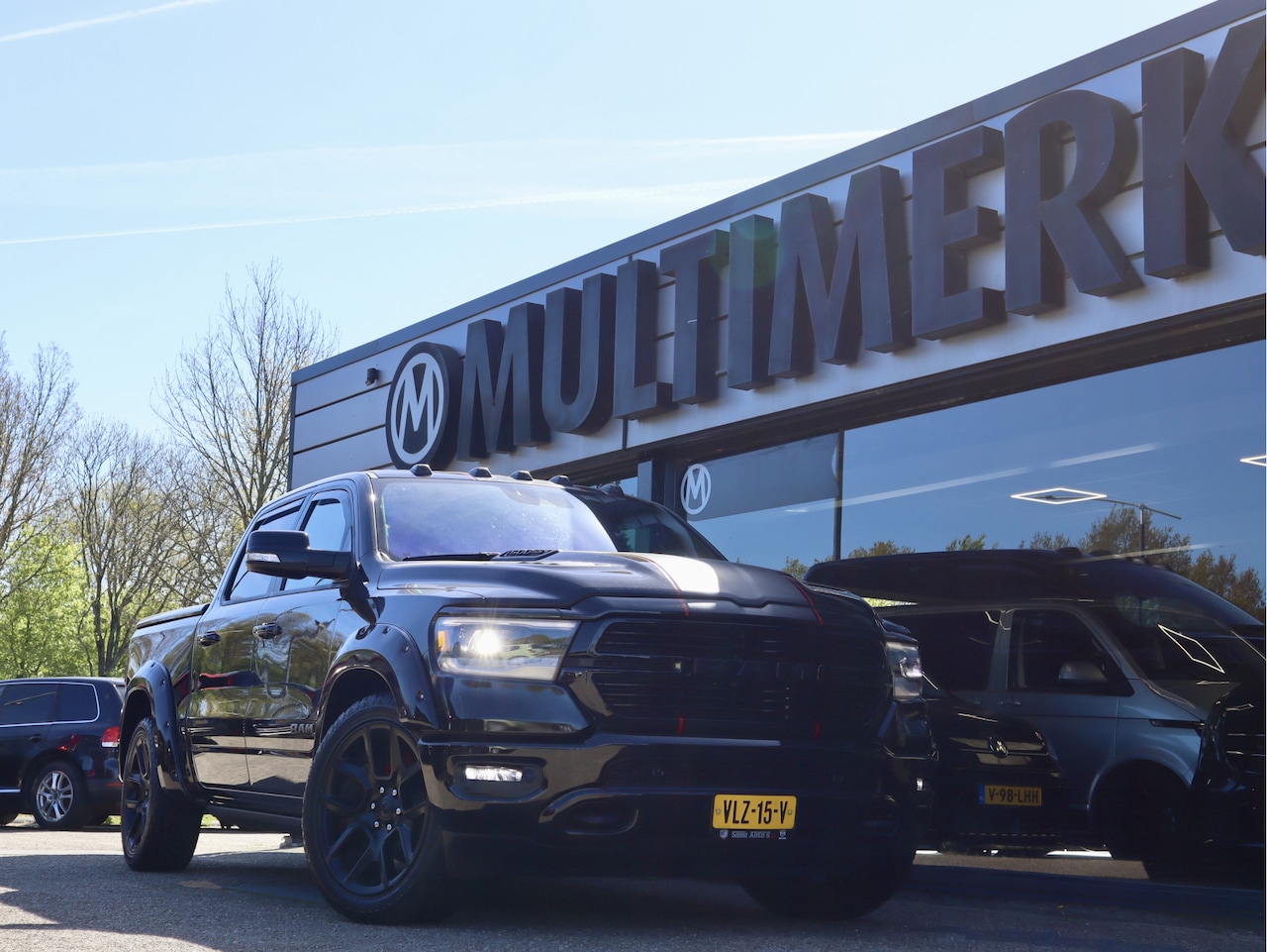 Dodge Ram 1500 - 5.7 V8 4x4 SPORT MARGE/BTW VRIJ BLACK EDITION - AutoWereld.nl