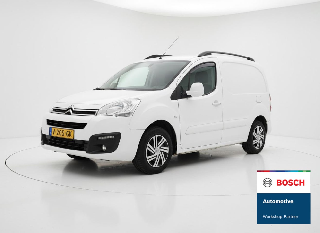 Citroën Berlingo - 1.6 BlueHDI 100 Club Economy S&S CRUISE - AIRCO - TREKHAAK - CAMERA - AutoWereld.nl