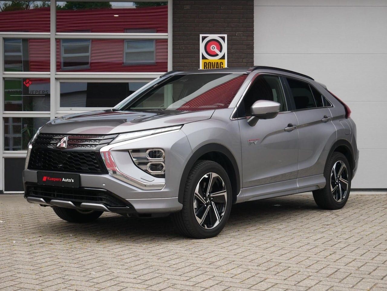 Mitsubishi Eclipse Cross - 2.4 PHEV Instyle 360 Camera| Navi| Keyless - AutoWereld.nl