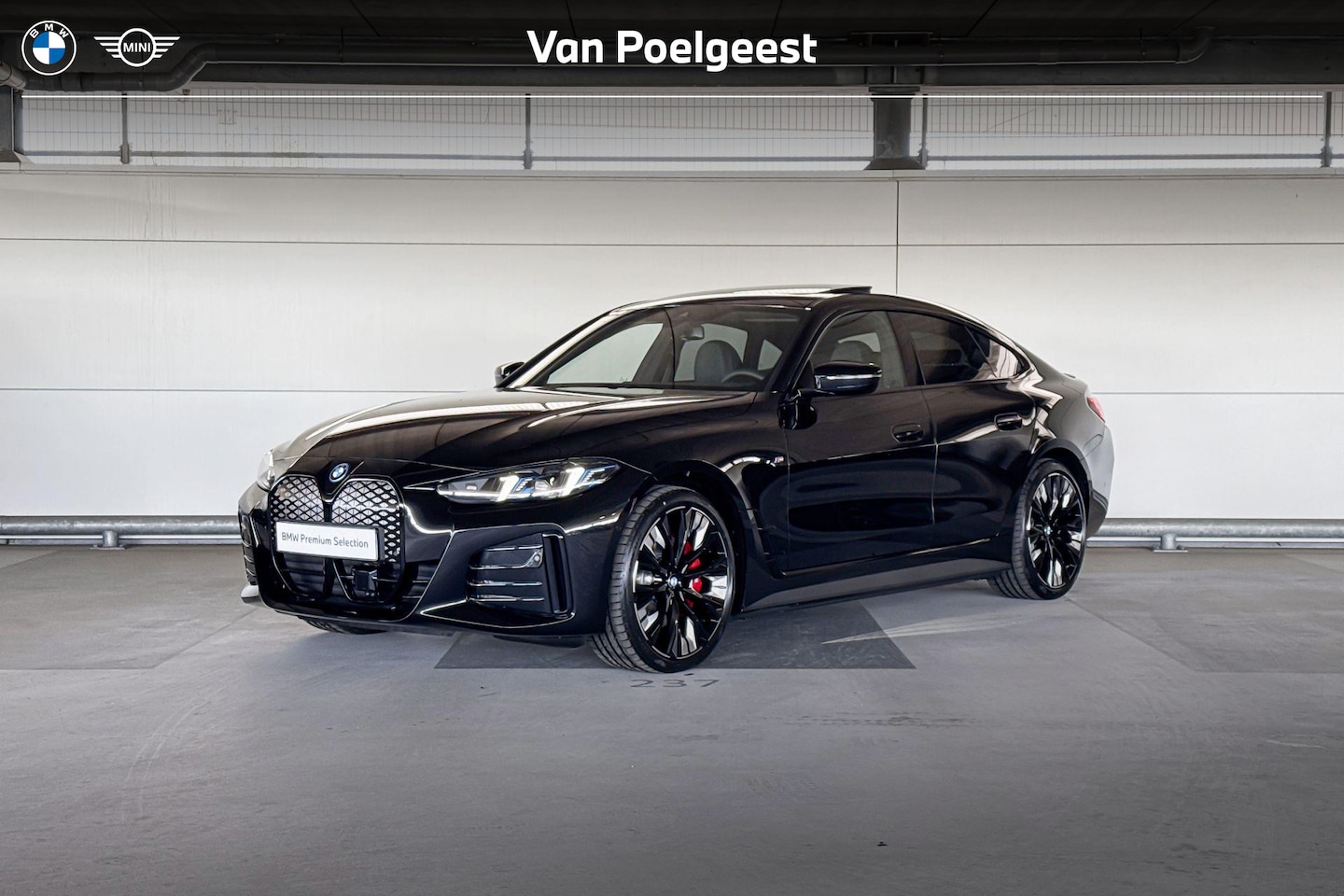 BMW i4 - eDrive40 84 kWh | Selections | M Adaptief onderstel | Elektrisch bediend glazen schuif-/ka - AutoWereld.nl