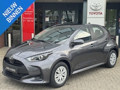 Toyota Yaris - 1.5 Hybrid 115 COMFORT VOORRAADVOORDEEL VAN €27.990 VOOR 24.695 NIEUW APPLE/ANDROID CAMERA