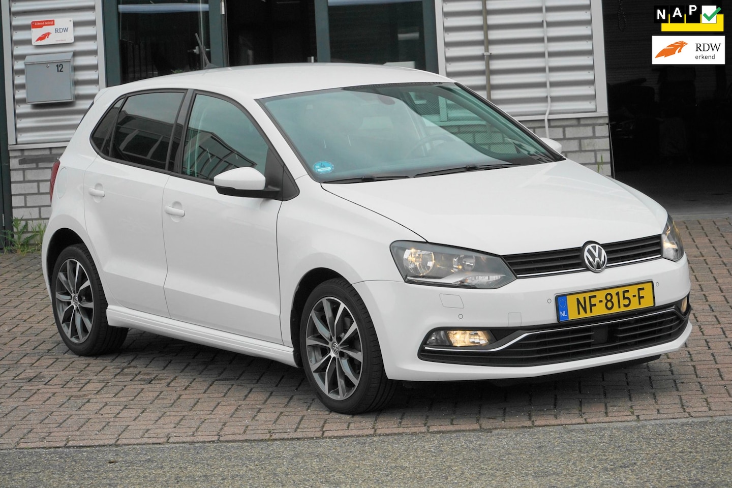 Volkswagen Polo - 1.0 BlueMotion Connected Series 1.0 BlueMotion Connected Series - AutoWereld.nl