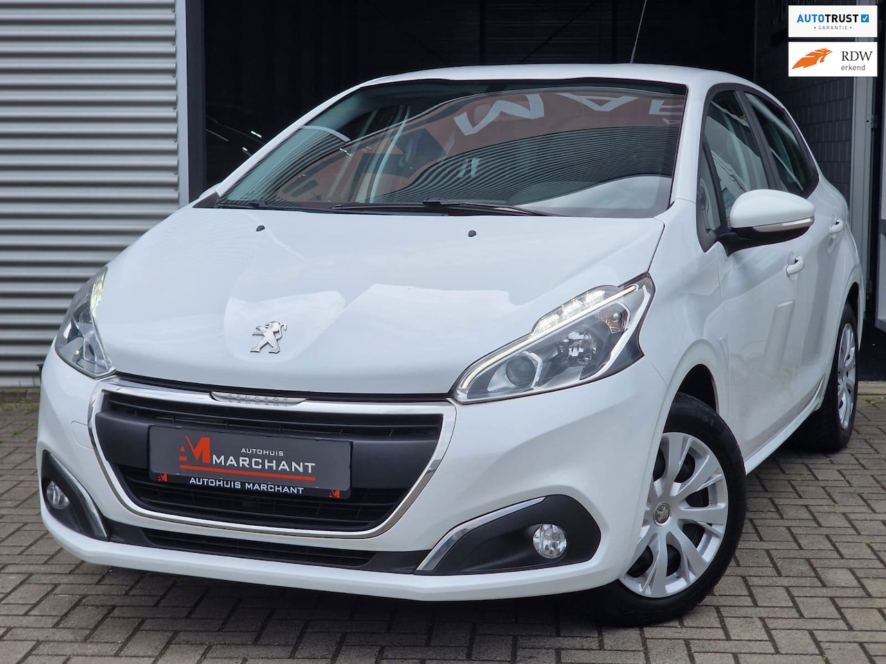 Peugeot 208 - 1.2 e-VTI Active 1E EIG PDC|STOELVERW|BLUETOOTH - AutoWereld.nl
