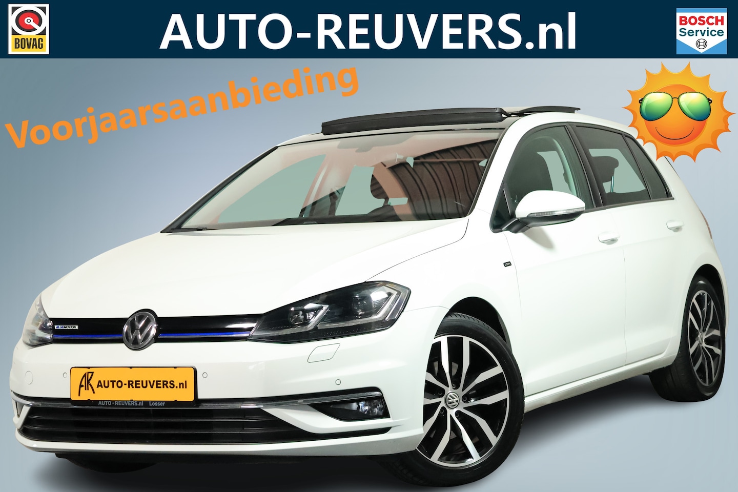 Volkswagen Golf - 1.5 TSI Highline JOIN Panorama / Opendak / DSG / Dynamic LED / Navi - AutoWereld.nl