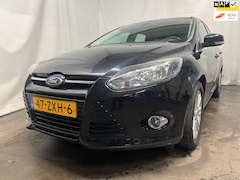 Ford Focus Wagon - 1.0 EcoBoost Titanium - Motor Tikt - Schade