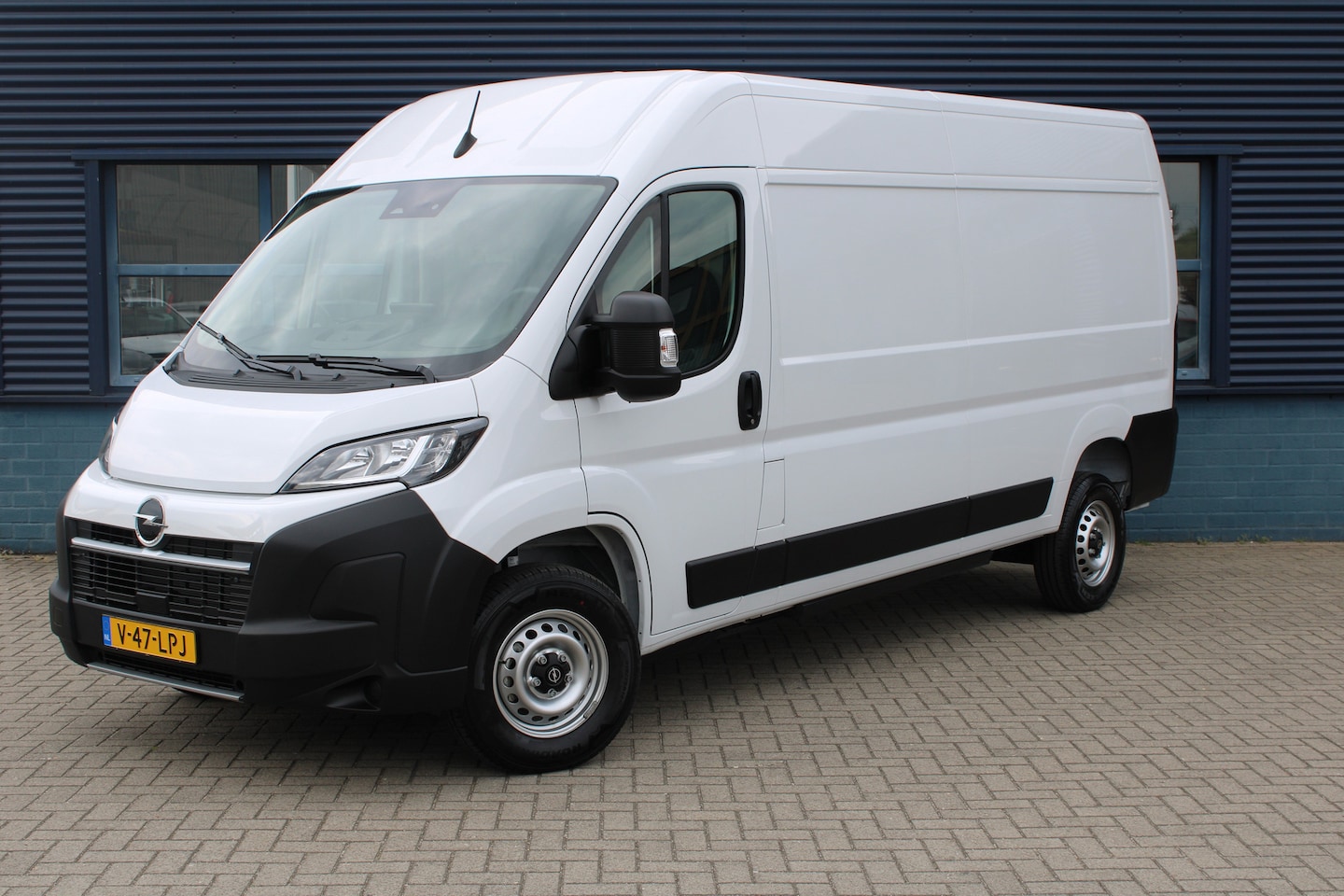 Opel Movano Electric - L3 110 kWh | CAMERA | NAVI 10" | DRAADLOOS CARPLAY | BETIMMERING LAADRUIMTE | - AutoWereld.nl