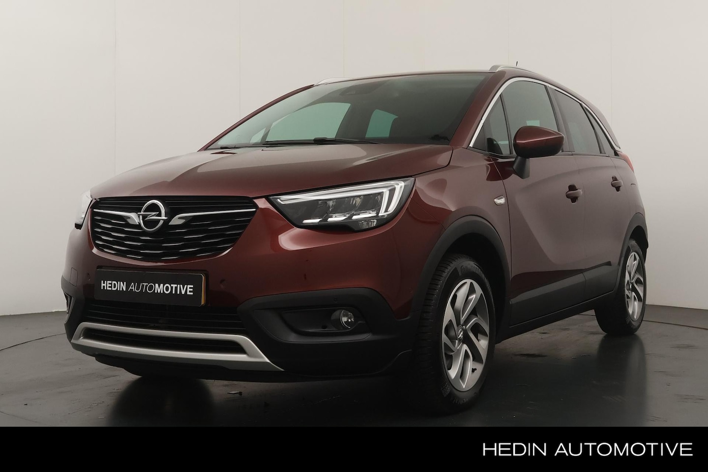 Opel Crossland X - 1.2 110pk Turbo Innovation Automaat | Trekhaak | Parkeer Camera | Stuur+Stoelverwarming | - AutoWereld.nl