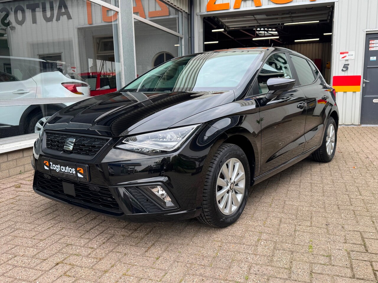 SEAT Ibiza - 1.0 TSI FR Business Intense 1.0 TSI FR Business Intense - AutoWereld.nl