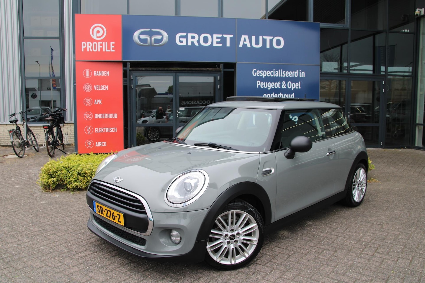 MINI One - Mini 1.2 102pk Business Panoramadak Airco Navi NL auto - AutoWereld.nl
