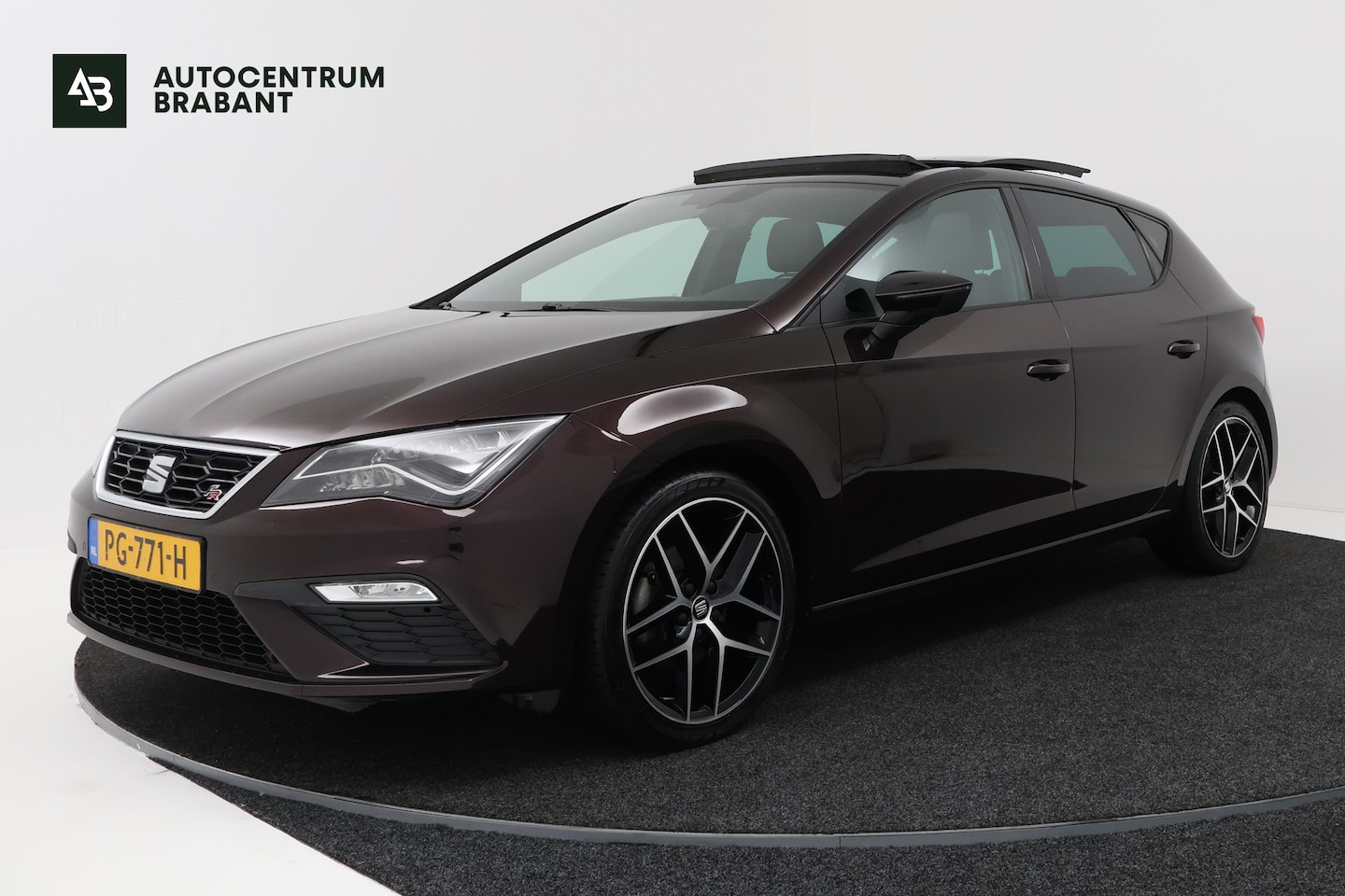 SEAT Leon - 1.4 EcoTSI FR (PANORAMADAK, TREKHAAK, CAMERA, CRUISE CONTROL, PARKEERSENSOREN, CARPLAY, NA - AutoWereld.nl