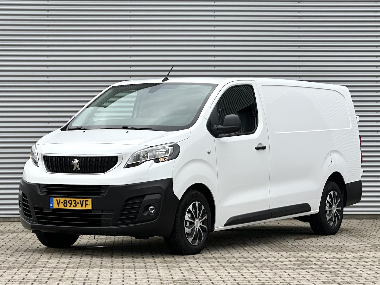 Peugeot Expert - 231S 2.0 BlueHDI 120pk Navi|Cruise|Trekhaak - AutoWereld.nl