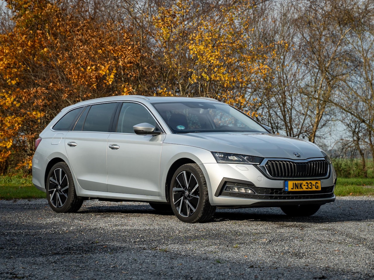 Skoda Octavia Combi - 1.4 TSI iV PHEV Business Edition Plus 1.4 TSI iV PHEV Business Edition Plus // panorama dak - AutoWereld.nl