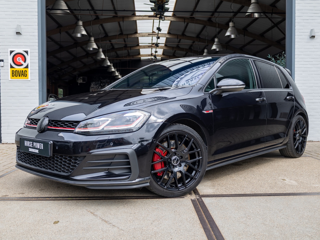 Volkswagen Golf - 2.0 TSI GTI Performance *ACC | Dynaudio | Alcantara | Camera | Stoelverwarming | Apple Car - AutoWereld.nl