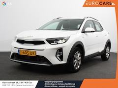 Kia Stonic - 1.0 T-GDi MHEV DynamicLine Trekhaak Camera Parkeer sensoren Navigatie Apple Carplay/Androi