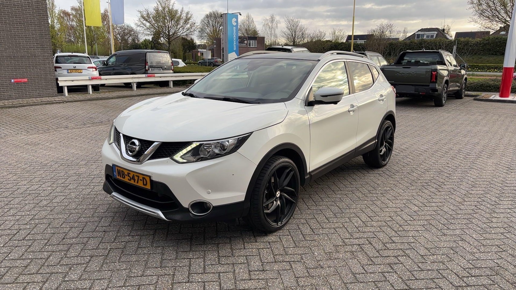Nissan Qashqai - 1.2 N-Connecta 1.2 N-Connecta - AutoWereld.nl