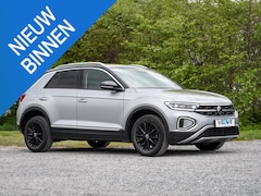 Volkswagen T-Roc - 1.0 TSI Style // navigatie // pdc // stoelverwarming
