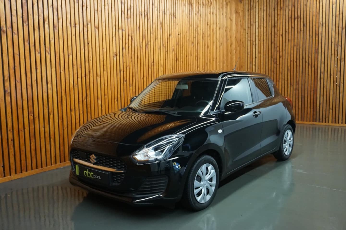 Suzuki Swift - 1.2 COMFORT SMART HYBDRID - AutoWereld.nl