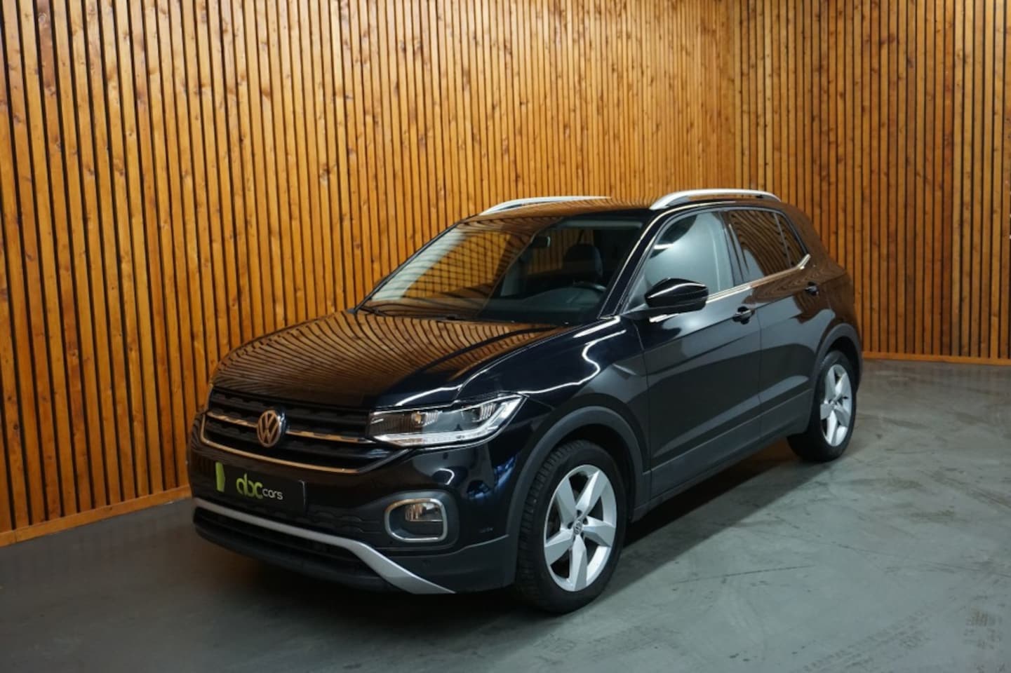 Volkswagen T-Cross - 1.0 TSI STYLE AUTOMAAT AIRCO NAVIGATIE - AutoWereld.nl