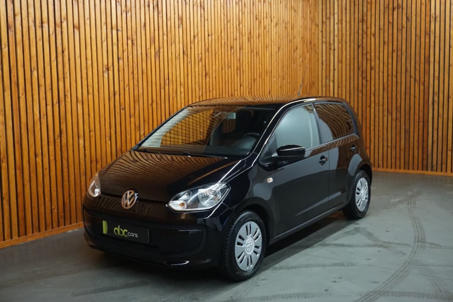 Volkswagen Up! - 1.0 MOVE UP! BLUEMOTION AIRCO - AutoWereld.nl