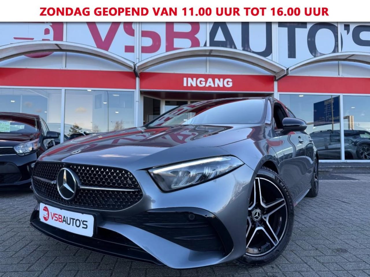 Mercedes-Benz A-klasse - A180 AMG-PAKKET 150PK AUT. FACELIFT NAVI CAMERA SFEERVERLICHTING AIRCO LMV PDC - AutoWereld.nl