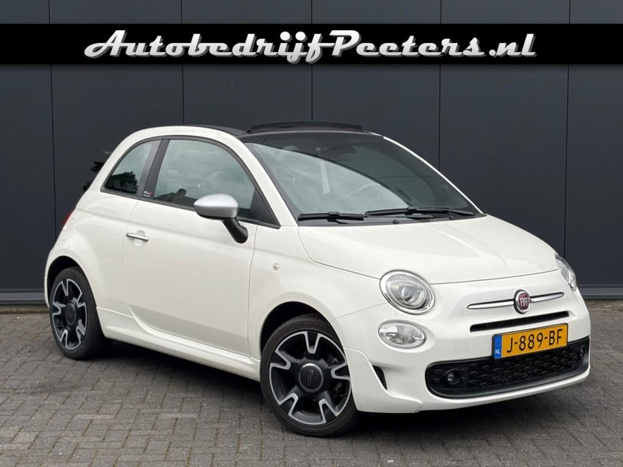 Fiat 500 C - 1.0 Hybrid Cabrio 1e eig. Navi Carplay Android PDC Cruise NL-auto - AutoWereld.nl