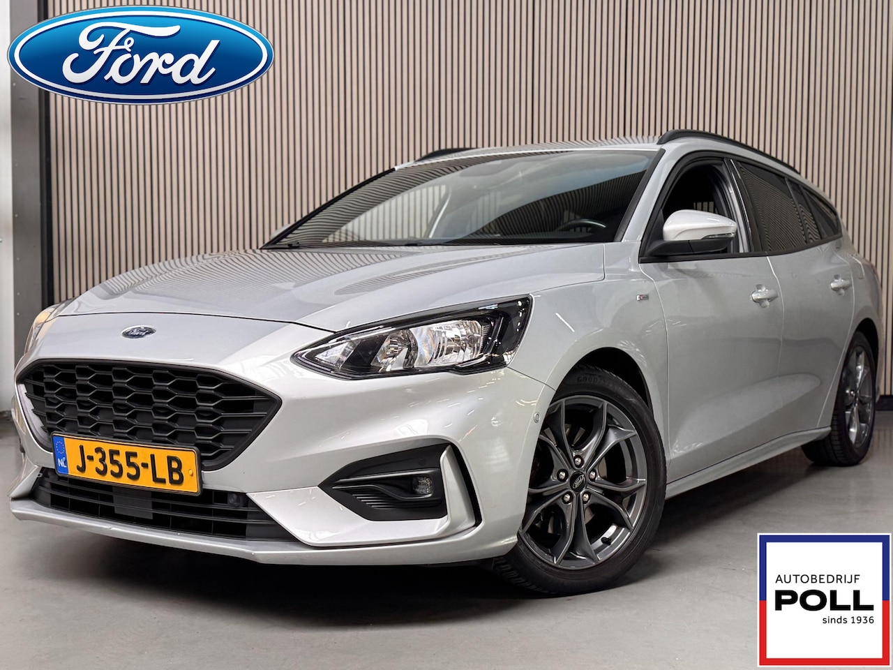 Ford Focus Wagon - ST-Line Automaat Navi Trekhaak Camera Winter Parking pack Privacy Glass Wagon Dealeronderh - AutoWereld.nl