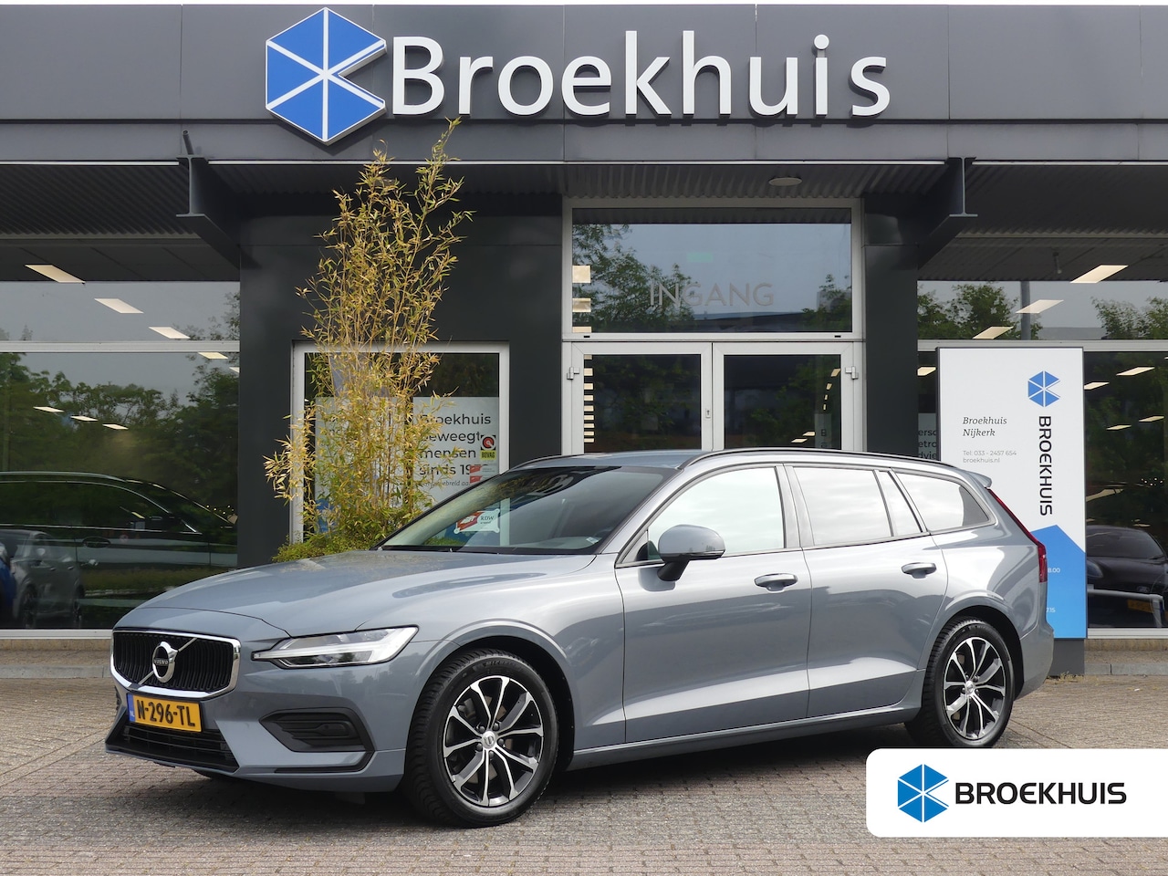 Volvo V60 - 2.0 B3 Momentum Business | TREKHAAK | ADAPTIVE CRUISE | STUUR+STOELVERWARMING | CAMERA | P - AutoWereld.nl