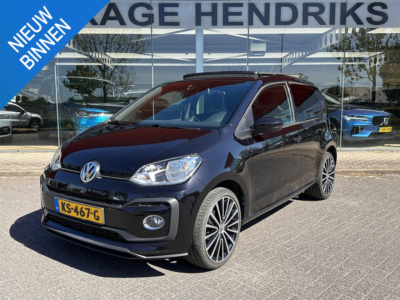 Volkswagen Up! - 1.0 TSI BMT high up! 90 PK 66 KW | Panodak | Clima | 17 Inch LM | Cruise | Stoelverwarming - AutoWereld.nl