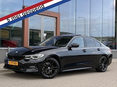 BMW 3-serie - 318i Business Edition Plus | ACC | Laser | Leder | Schuif/Kantel dak | Apple Carplay | Sto