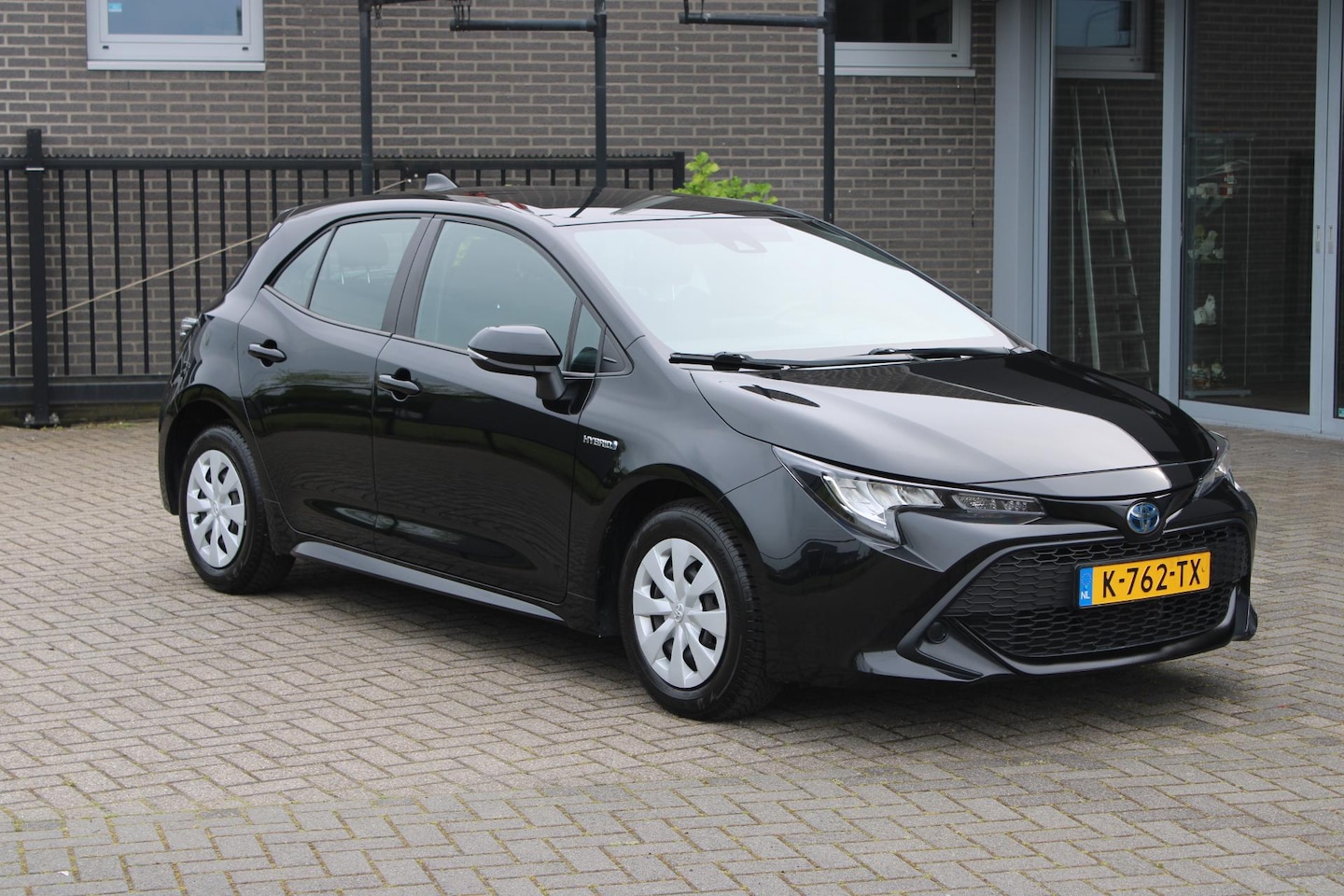Toyota Corolla - 1.8 Hybrid Comfort Navi/Led/Adaptive Incl Garantie!! - AutoWereld.nl